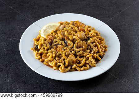 Traditional Spanish Fideua