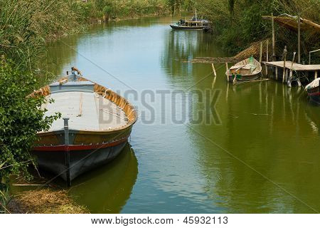 La Albufera balıkçı tekneleri