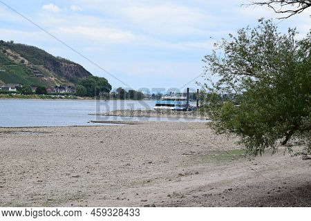 Namedy, Germany - 08 01 2022: Passenger Ship At The Geysir Island Near Andernach During A Drought Su