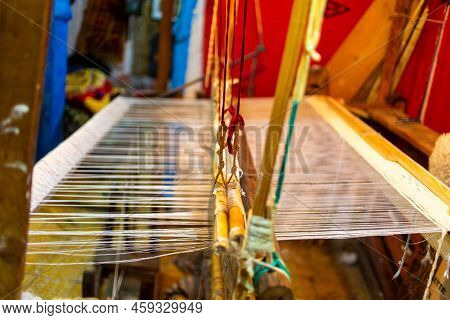 Chefchaouen, Morocco - 18 January 2022 : Traditional Moroccan Berber Loom In A Coton Shop