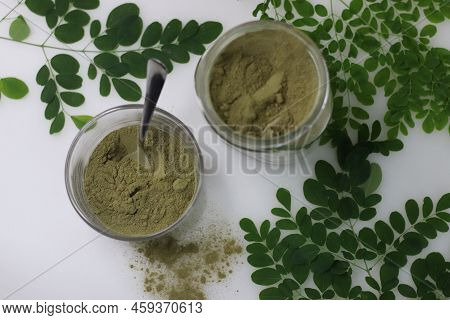 Dried Moringa Leaf Powder. Powdered Form Of Sun Dried Stemless Drumstick Leaves. Helps To Add Moring
