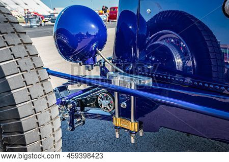 Lebanon, Tn - May 13, 2022: Close Up Detail View Of Front Suspension Of A Customized 1934 Miller V16