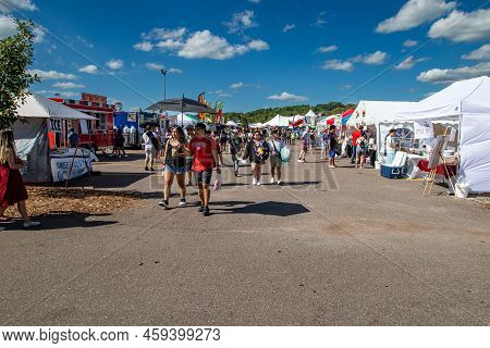 Wausau, Wisconsin, Usa, July, 30, 2022: 5th Annual Hmong Wausau Festival, People Trying The Asian Fo