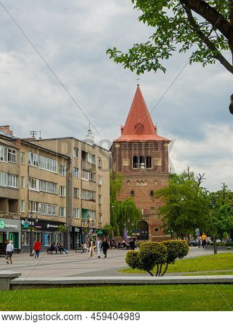 Drohobych, Ukraine - May, 2022: Defense Tower Of The Roman-catholic Church Of St. Bartholomew In Dro