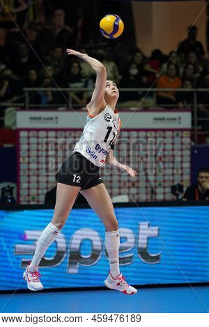 Istanbul, Turkey - April 22, 2022: Elif Sahin Serves During Fenerbahce Opet Vs Eczacibasi Dynavit Tu