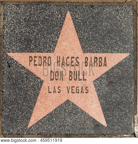 Las Vegas, Usa - May 23, 2022: Don Bull, Pedro Haces Barba Are Honored With A Name Tile At Walk Of F