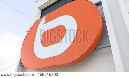 Bordeaux , Aquitaine  France - 07 28 2022 : Boulanger Sign Text And Logo Brand Facade Wall Entrance 