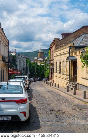 Tbilisi, Georgia - 09 August, 2022: Old Houses At The Avlabari District In Tbilisi. Metekhi Church