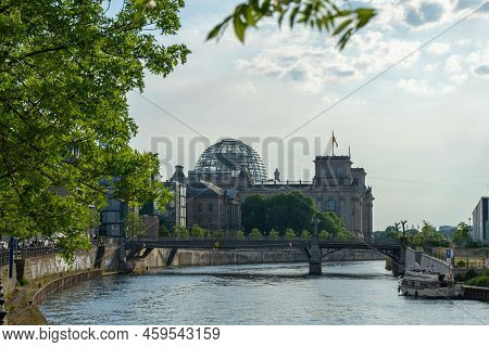 Berlin, Germany 06.05.2022: View Of The Reichstag In Berlin And The Marschall Bridge Which Spans The