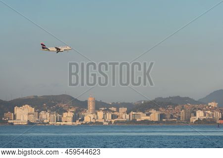 Rio De Janeiro, Brazil - July 14, 2022: Latam Airlines Aircraft Landing Above Niteroi City In The Ho