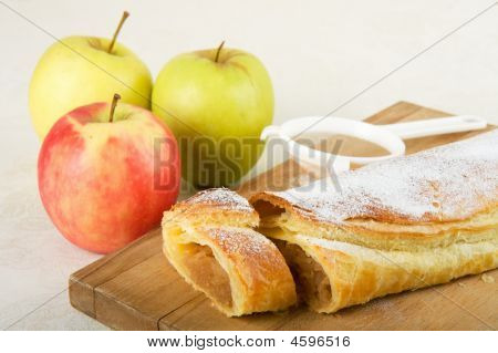Omenakakku / Apfelstrudel