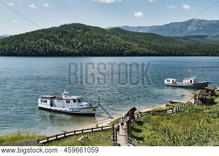 Ulan-ude, Russia - August 9, 2022: Zmeyevaya Bay, Chivyrkuisky Bay Of Lake Baikal. Zabaikalsky Natio