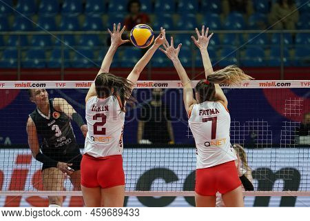 Istanbul, Turkey - April 02, 2022: Ilkin Aydin And Fatma Beyaz In Action During Galatasaray Hdi Sigo