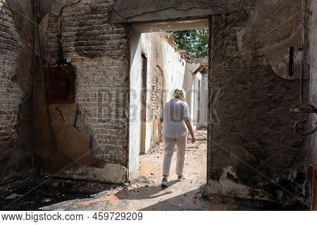 Kharkiv Reg, Ukraine - Jul. 30, 2022: Completely Destroyed Building Of The Museum Of Ukrainian Philo