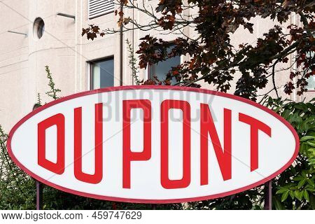 Geneva, Switzerland - October 1, 2017: Logo Of The Brand Dupont On A Fence. Dupont Is One Of America