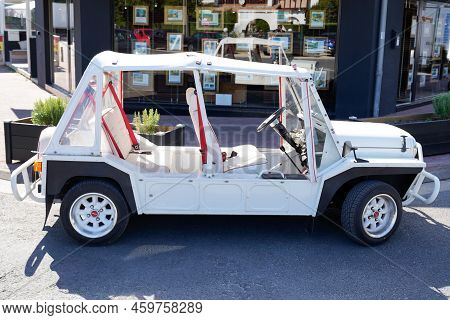 Bordeaux , Aquitaine  France - 08 08 2022 : Mini Moke Car Beach Buggy By Austin Mini Utility Vehicle