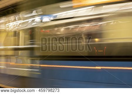 Moscow August 08 2022, Transport In The Metropolis Night, Night Tram Routes In Moscow. High Quality 