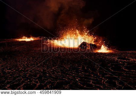 Meradalir Eruption Of Fagradalsfjall Volcano In Iceland 2022
