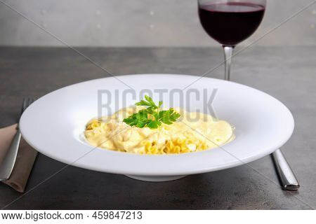 Italian Tagliatelle 4 Formaggi Style With Red Wine