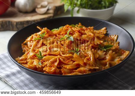 Farfalle Pasta With Tomato Sauce, Bow Tie Pasta Tomatoes Sauce (turkish Name; Domatesli Kelebek Maka