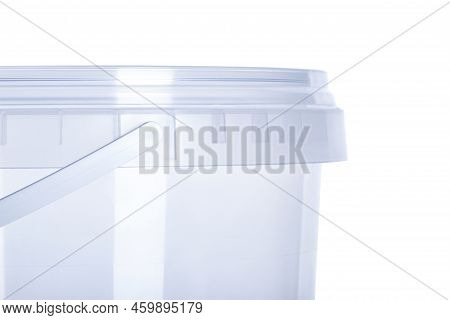 Transparent Plastic Bucket With Transparent Lid - 2200 Ml, Plastic Containers On White Background , 