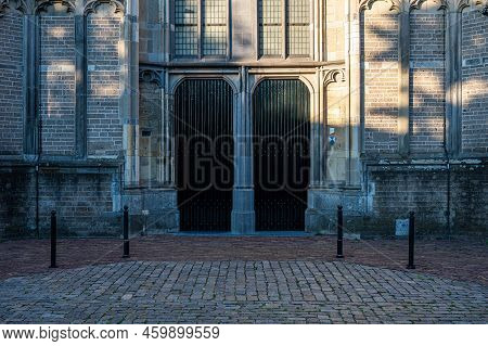 Zaltbommel, Gelderland, The Netherlands - 07 12 2022 - Facade And Entrance Of The Saint Martin Churc