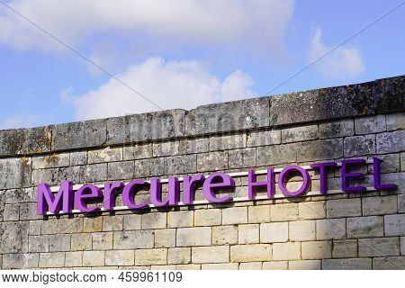 Bordeaux , Aquitaine  France - 08 15 2022 : Mercure Hotel Sign Text And Wall Logo Brand On Building 