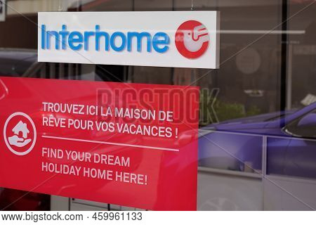 Bordeaux , Aquitaine  France - 08 15 2022 : Interhome Sign Logo And Windows Text Brand Travel Agency