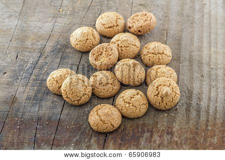 Amarettini Cookies