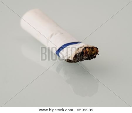 colilla de cigarrillo