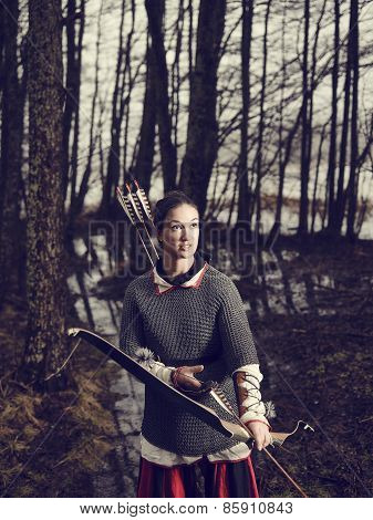 Medieval Archery, Woman Shoot