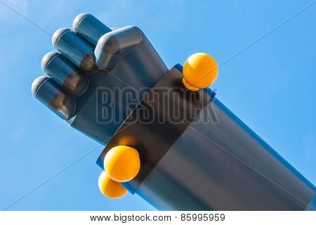 Tetsujin 28 - Go (Gigantor) Monument in Kobe, Japan