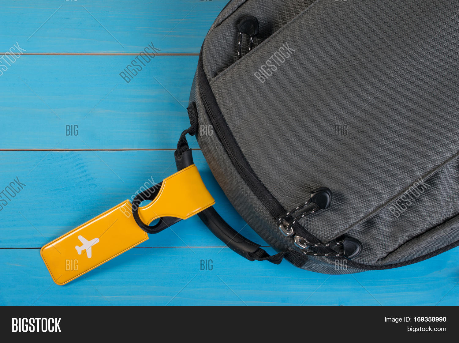 Close Blank Luggage Image & Photo (Free Trial) Bigstock