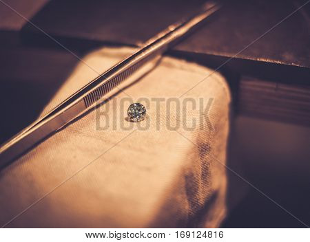 Desktop for craft jewellery making with professional tools.