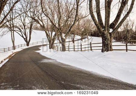 A road leading to Ash Lawn-Highland Home of President James Monroe located in Albemarle County Virginia.