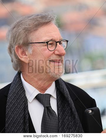 Steven Spielberg attends 'The BFG (Le Bon Gros Geant - Le BGG)' photocall during the 69th annual Cannes Film Festival at the Palais des Festivals on May 14, 2016 in Cannes, France.