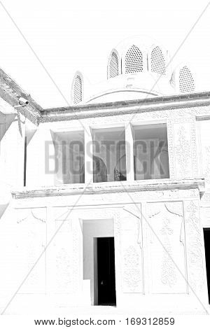 In Iran The  Antique   House