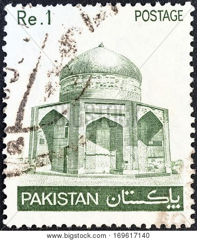 PAKISTAN - CIRCA 1978: A stamp printed in Pakistan shows Mausoleum of Ibrahim Khan Makli, Thatta, circa 1978.