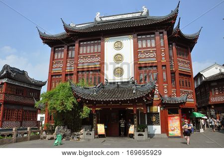 architecture, asia, asian, bazaar, building, china, chinese, city, fashion, garden, historic, historical, history, landmark, mall, old, pagoda, roof, shanghai, shop, shopping, style, tour, tourism, tourist, tower, tradition, traditional, travel, yuan, yuy