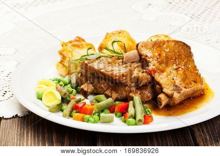 Pork Spareribs Served With Mashed Potatoes