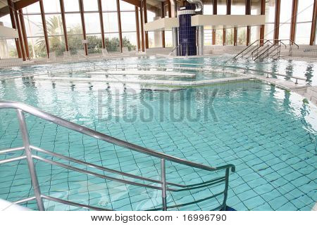 Se kursted indendørs pool