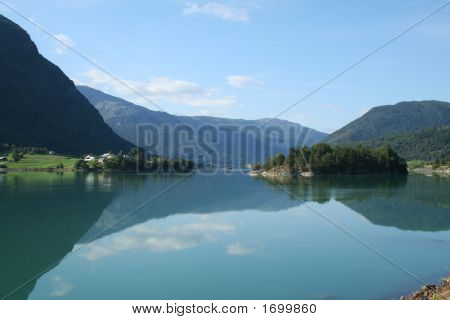Fiordos noruegos