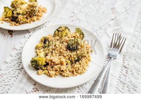 Warm Detox Salad From Quinoa And Broccolli
