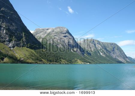 Fiordos noruegos