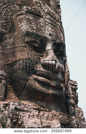 Angkor, Cambogia - 15 March 2018: The Bayon Is A Well-known And Richly Decorated Khmer Temple At Ang