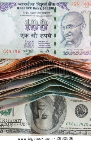 Indios y estadounidenses billetes