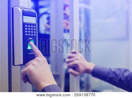 Staff Push Down Electronic Control Machine With Finger Scan To Access The Door Of Control Room Or Da