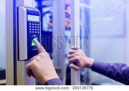 Staff Push Down Electronic Control Machine With Finger Scan To Access The Door Of Control Room Or Da