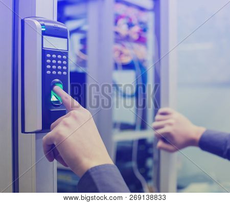 Staff Push Down Electronic Control Machine With Finger Scan To Access The Door Of Control Room Or Da