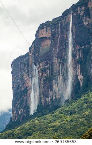 Tepui Table Mountain Auyan In National Park Canaima, Venezuela